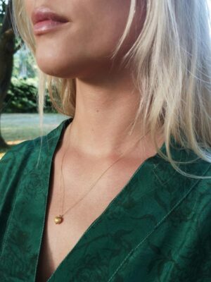 Ann Pitt - halskæde med hjerte - pic. 2