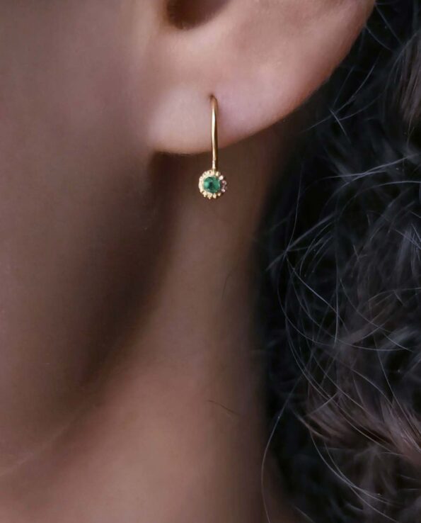 Agnes Sorma - earring with green emerald - Image 3