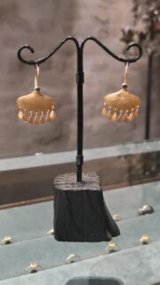 Evergreens 🌿
Find dem i butikken og på webshoppen under navnet "Jeanne Baptiste" 🕊️