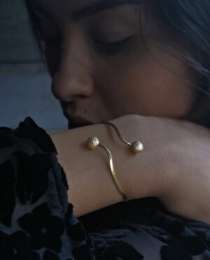 bracelet with urchins model 2