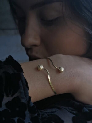 bracelet with urchins model 2