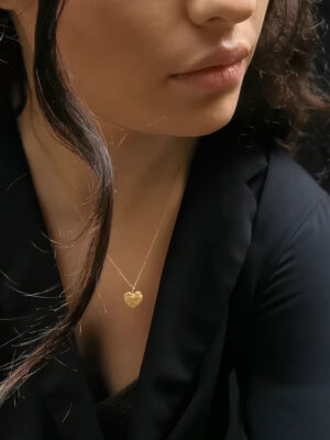 heart necklace with personality