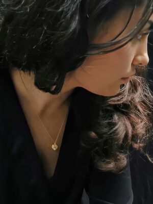 angeyja halskæde med patineret hjerte og en fin apatit