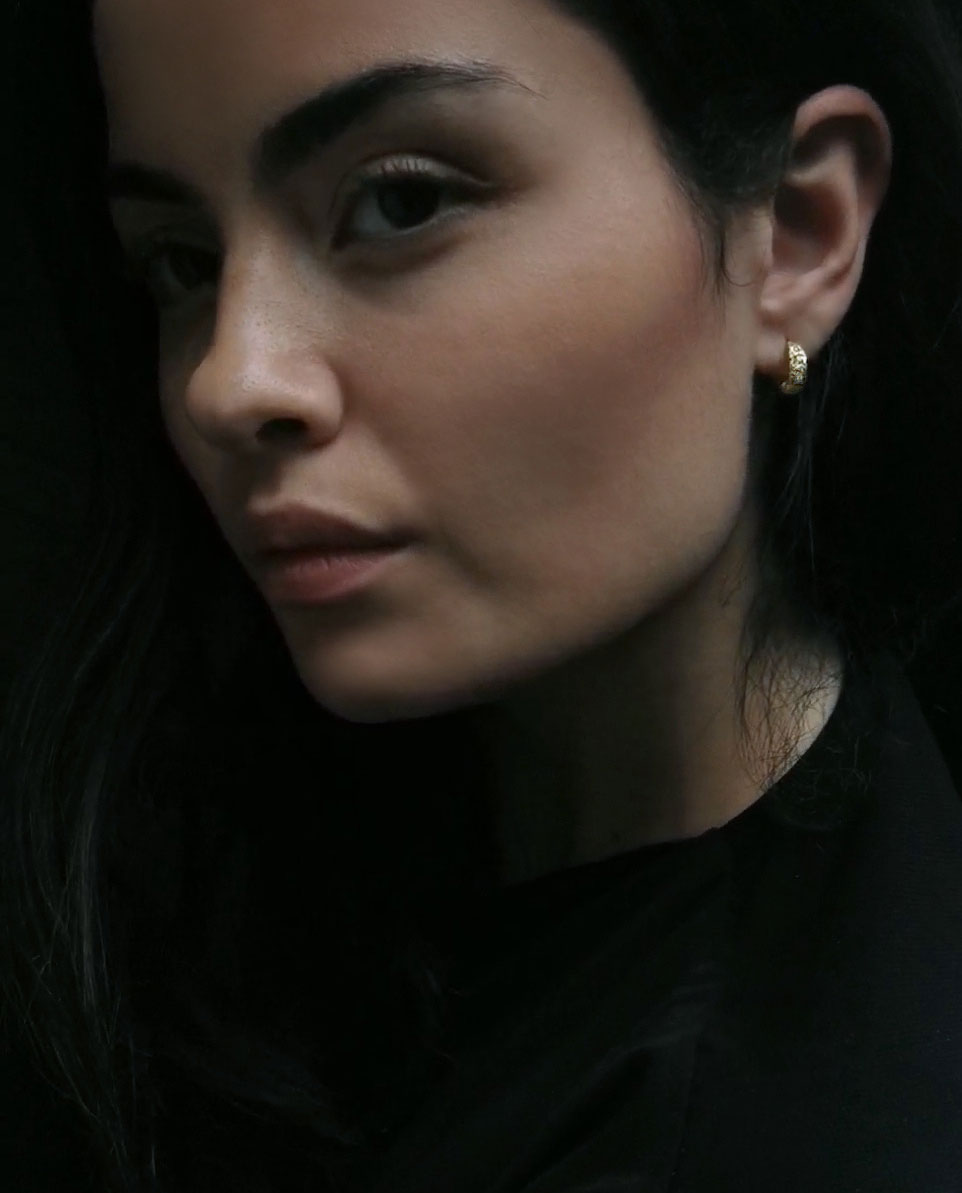 hoops with three topaz model