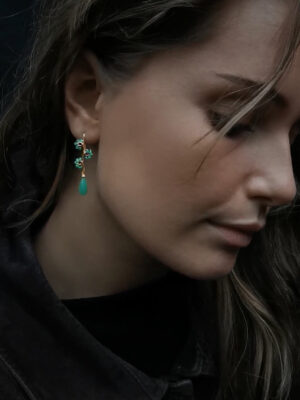 flower earring with apatite model