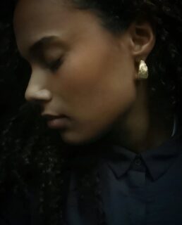 Brede rustikke hoops ❤️
Find dem i butikken og på webshoppen under navnet "Valentia" 🕊️