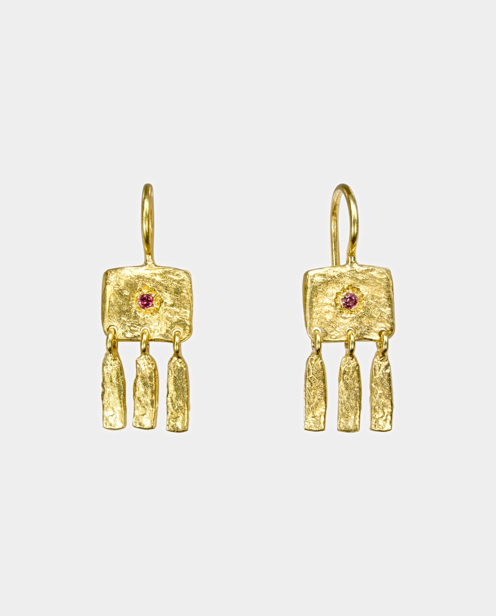 simona earring with pink garnet
