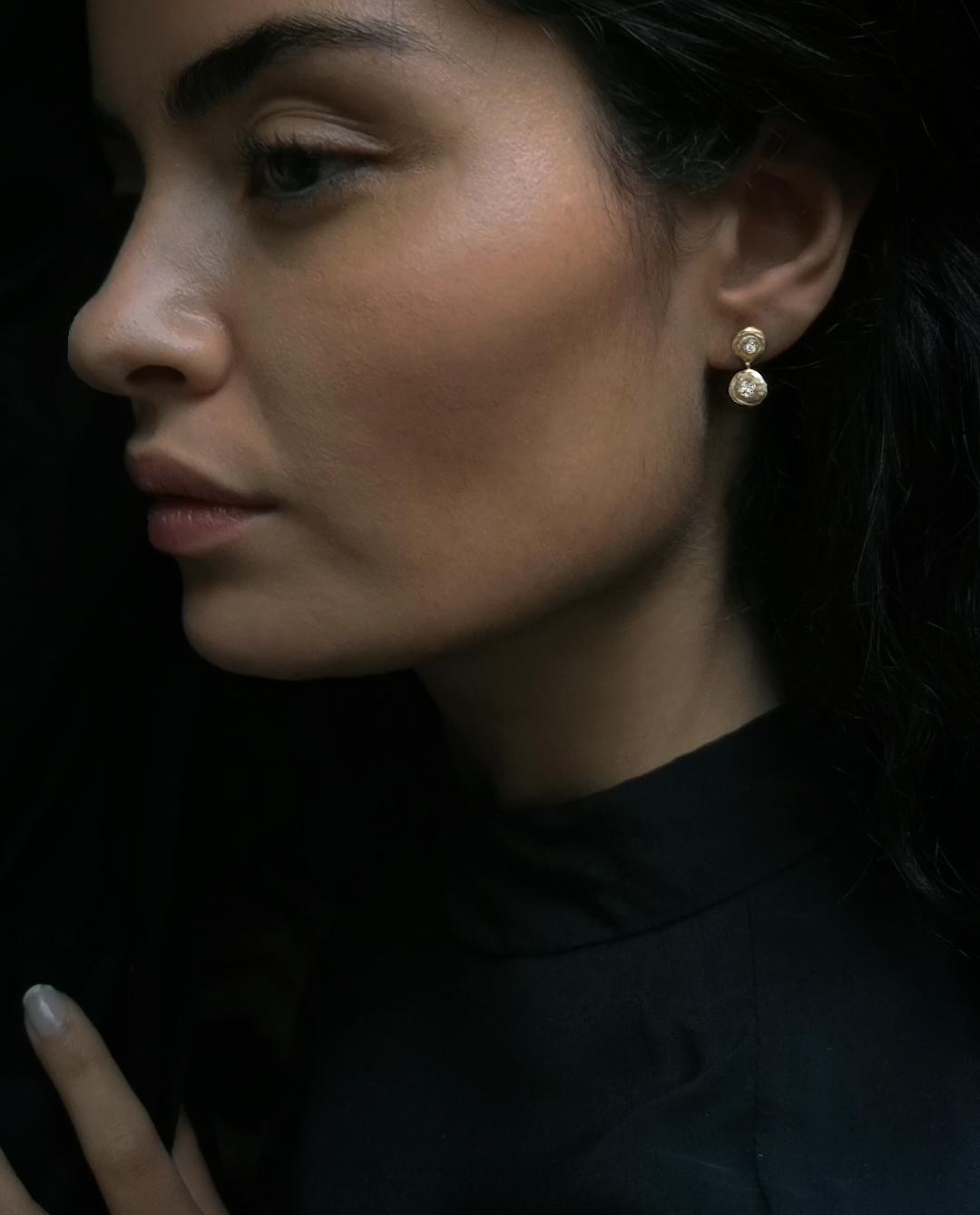 milana with white topaz model
